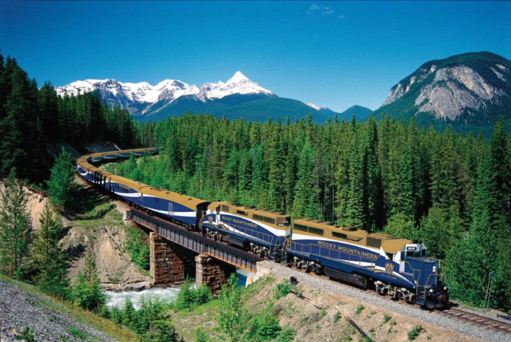 Canada's Rockies with Rocky Mountaineer (Silverleaf)
