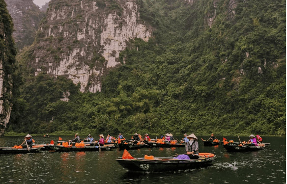 5D4N HANOI – HALONG BAY (OVERNIGHT CRUISE) – TRANG AN GROTTOES    (SIC – SEAT IN COACH)