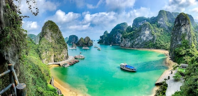 6D5N HANOI + HALONG BAY (OVERNIGHT – LA PANDORA CRUISE) + SAPA VALLEY - BUY 3 FREE 1