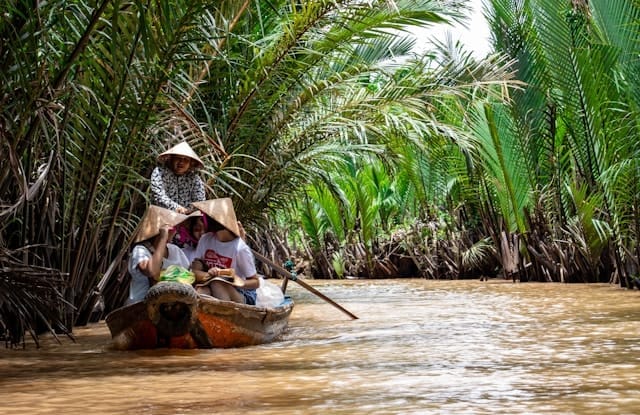 5D4N SAIGON CITY + CUCHI TUNNELS + MY THO CITY @ MEKONG DELTA + VUNG TAU - BUY 3 FREE 1