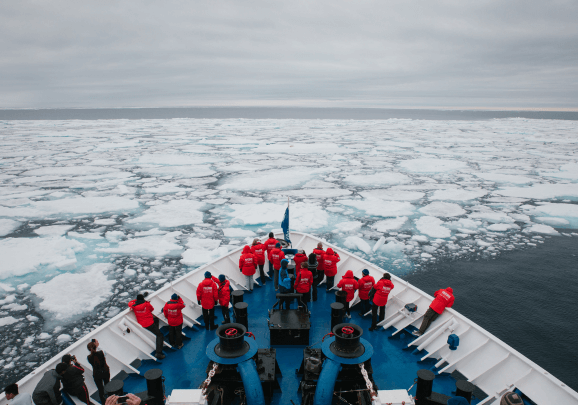 SVALBARD CIRCUMNAVIGATION AND KVITØYA (IN - DEPTH EXPLORATION IN THE LAND OF THE POLAR BEAR)