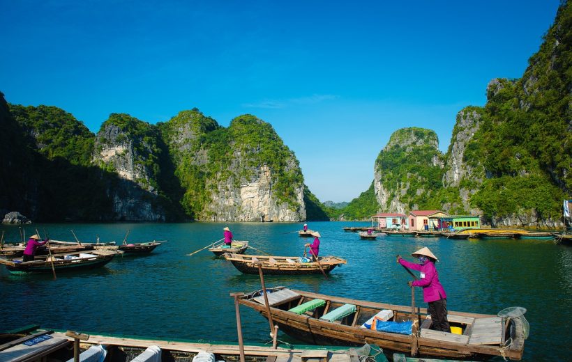 4D3N DISCOVER HANOI – HALONG (SIC – SEAT IN COACH)